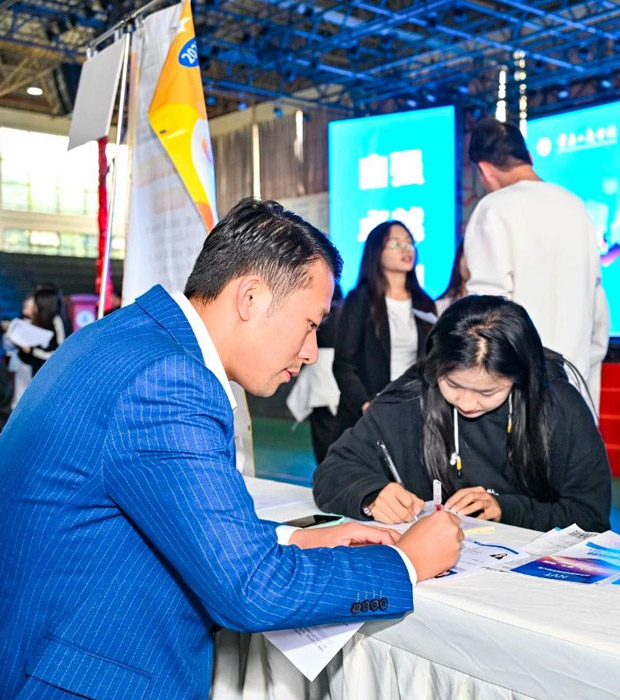 beat365正版唯一官方网站举办2025届毕业生专场招聘会