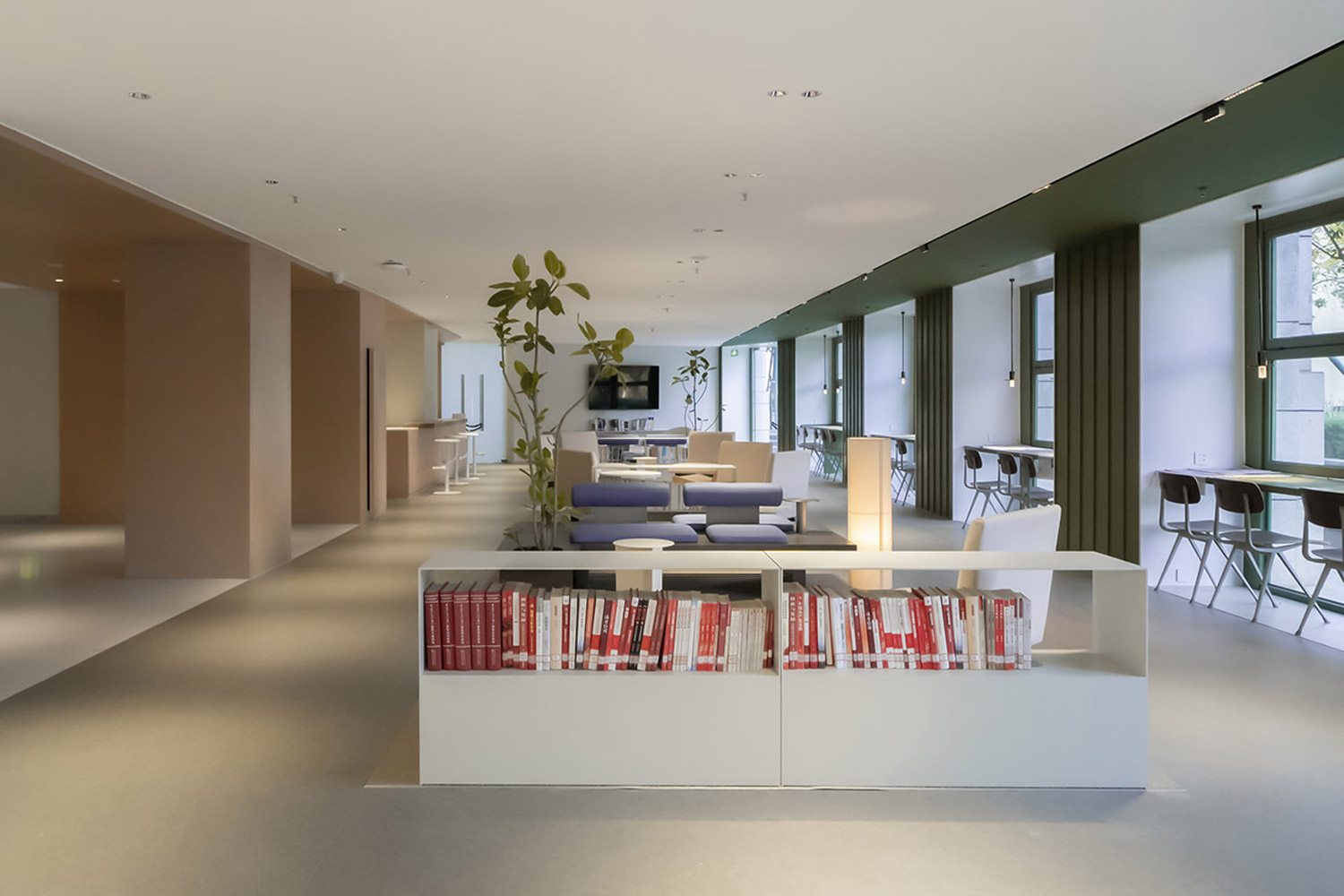 活动中心阅读区